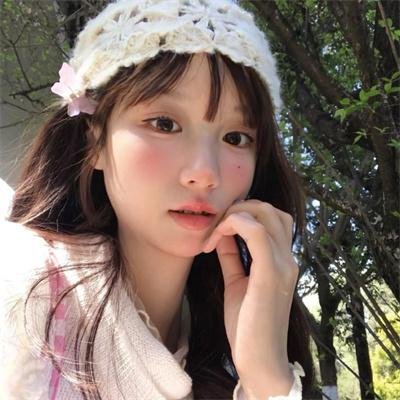 推动摇篮的手